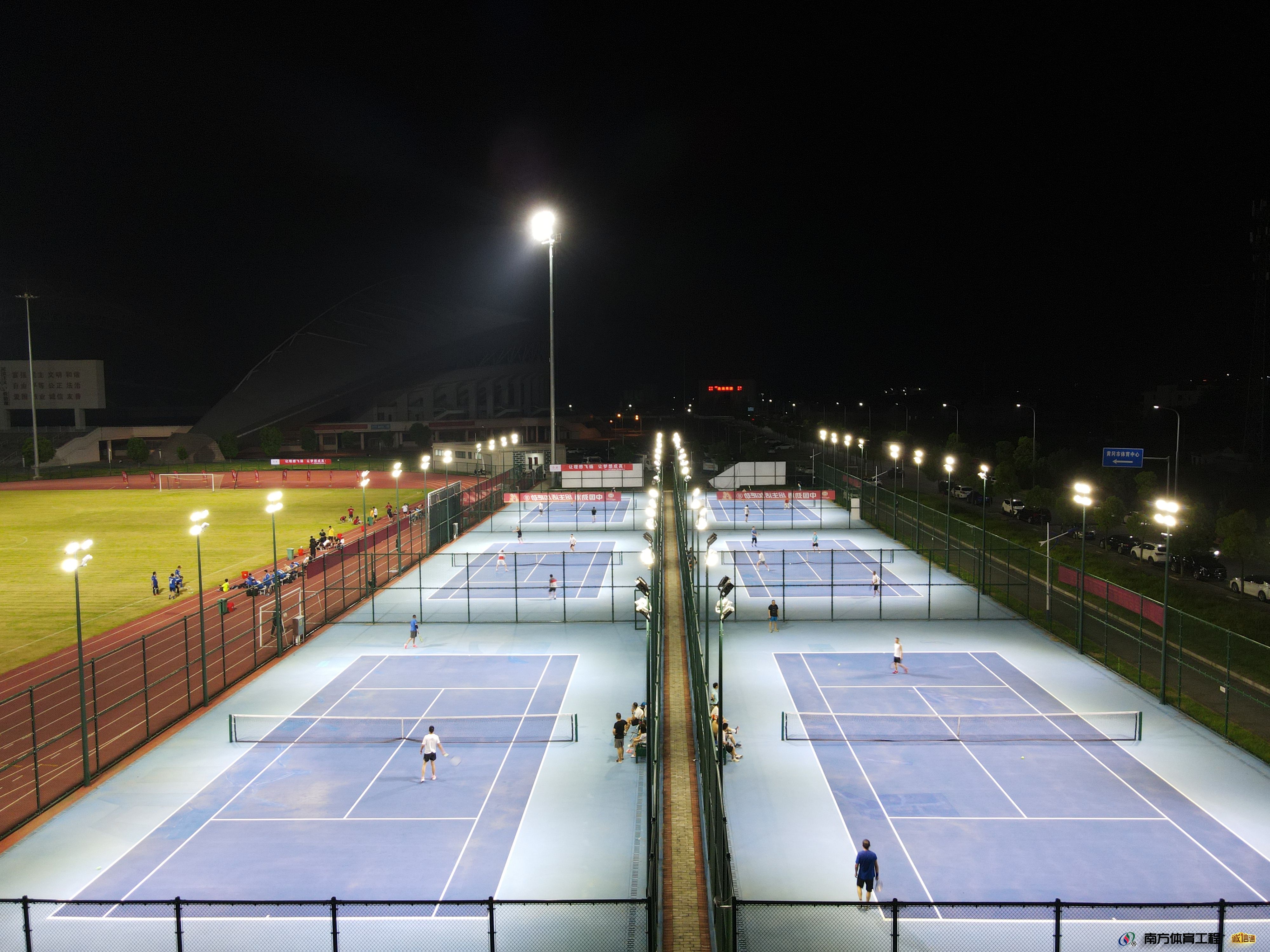 黄冈市体育中心网球场